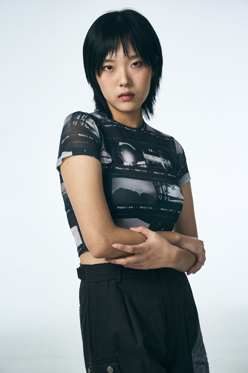 FILM SHORT SLEEVE CROP T-SHIRT