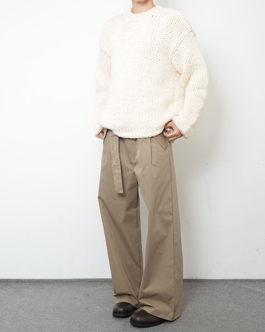 【HANDMADE】Shaggy Round Knit