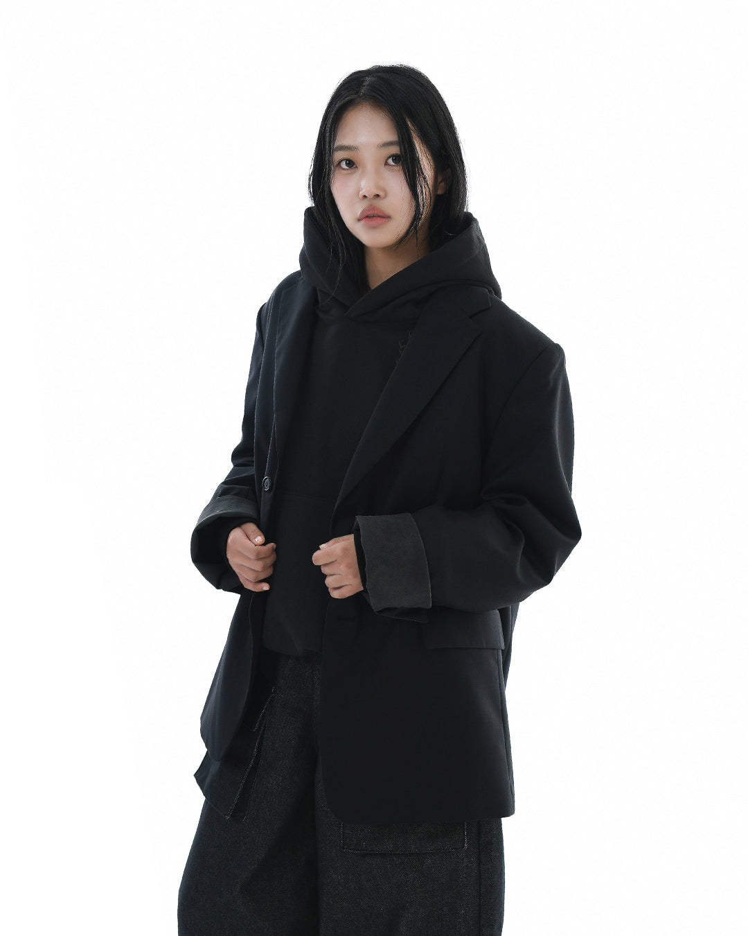 Leather Reveal Sleeve Wool Blazer_Black