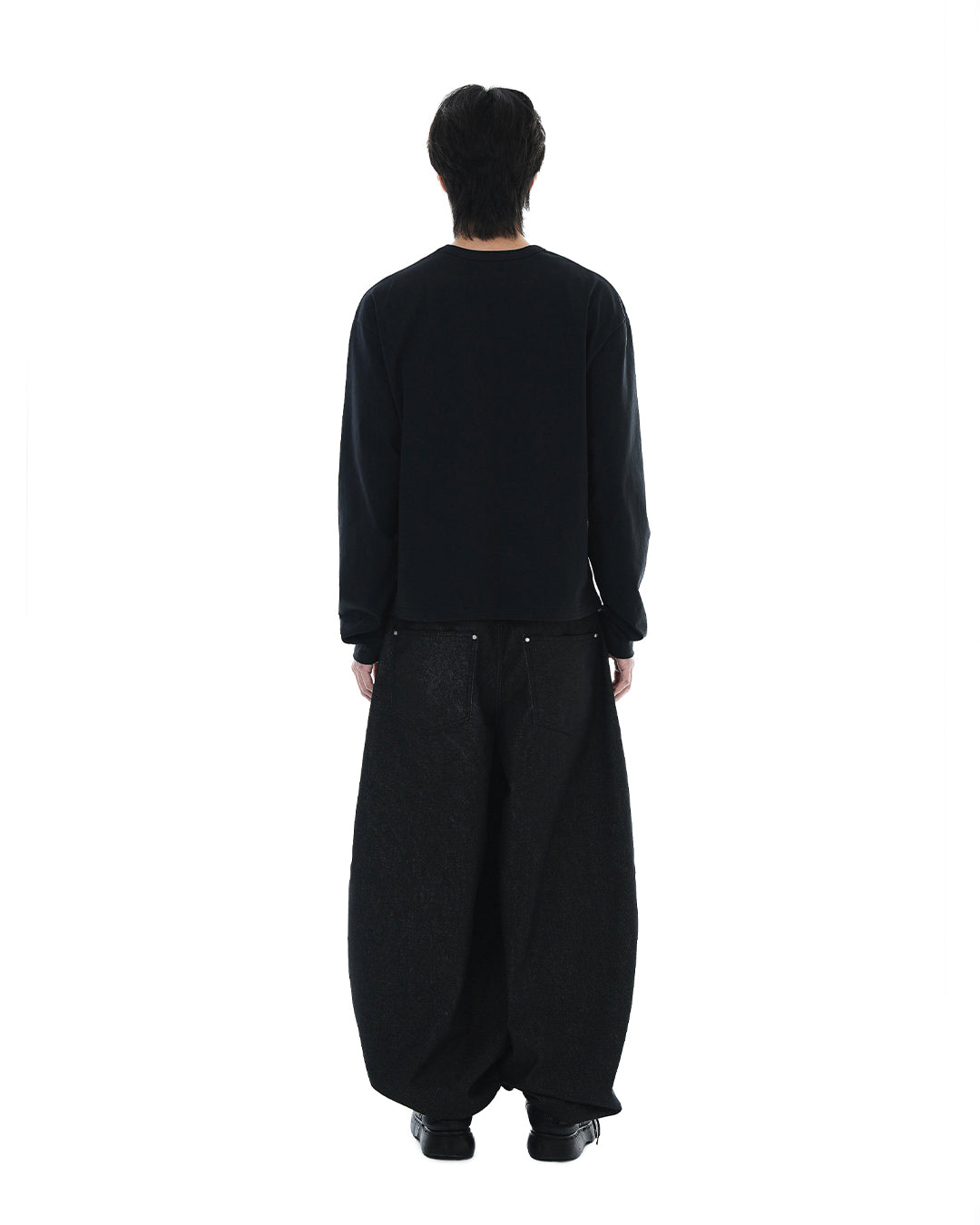 Distorted Flower Crop Long Sleeve_Black 