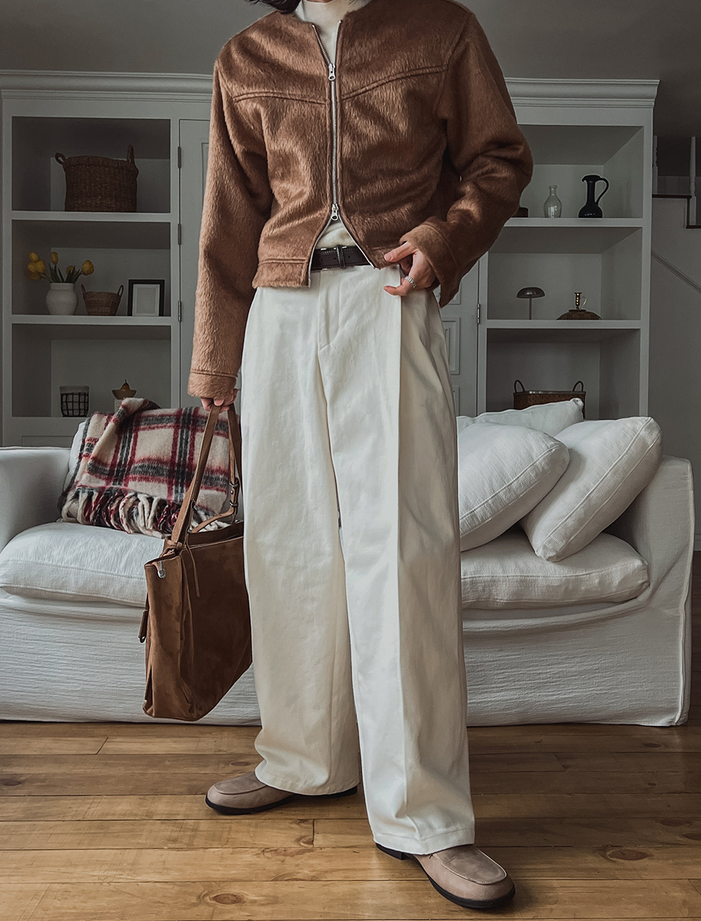 Soft Volume Tuck Wide Pants