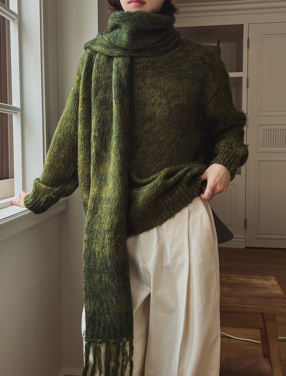 Soft Volume Tuck Wide Pants