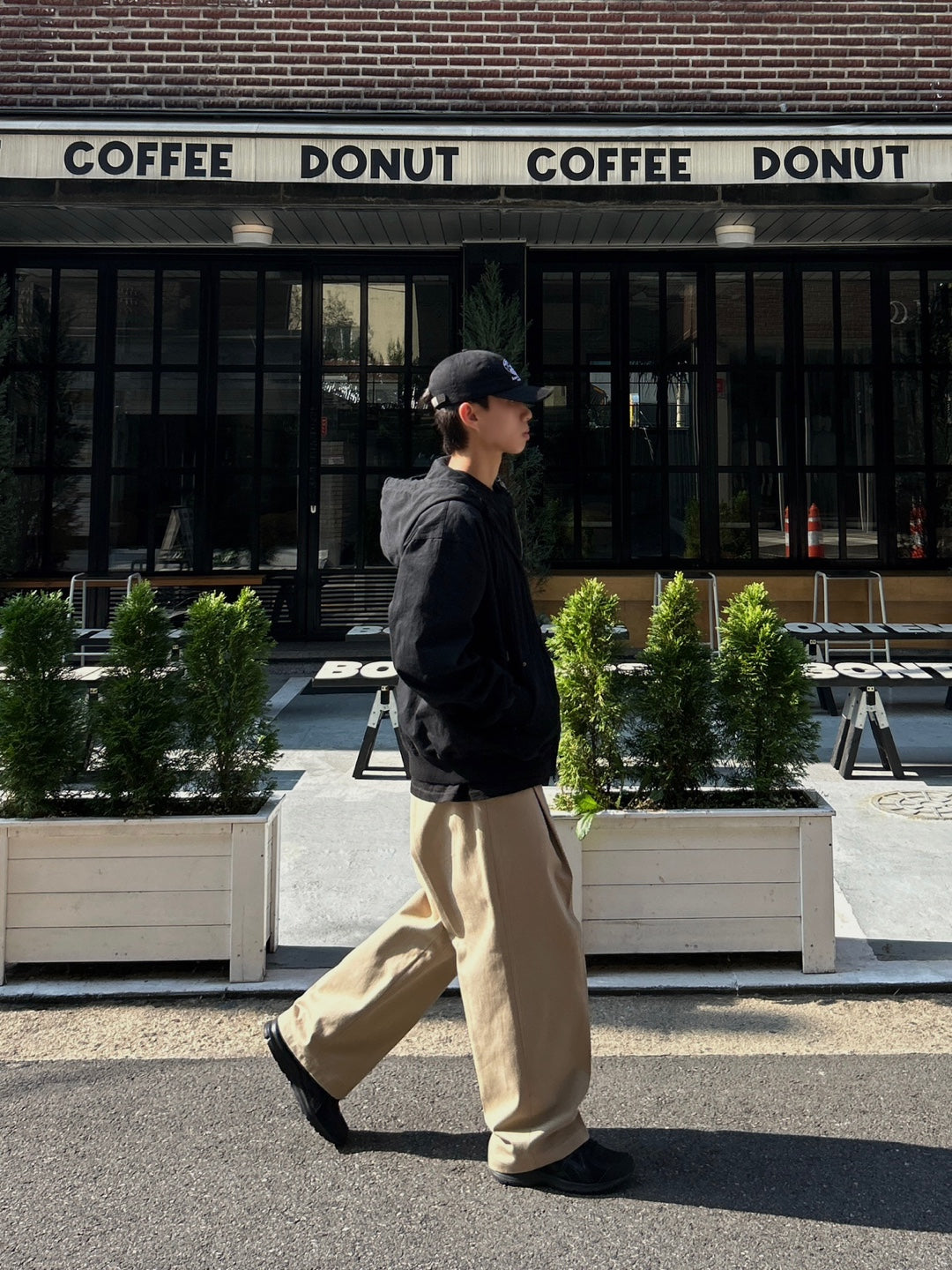 Soft Volume Tuck Wide Pants