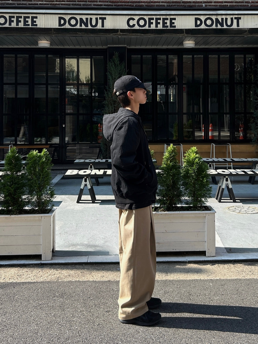 Soft Volume Tuck Wide Pants