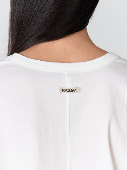 [MAGJAY] Silket U-Neck T-Shirt