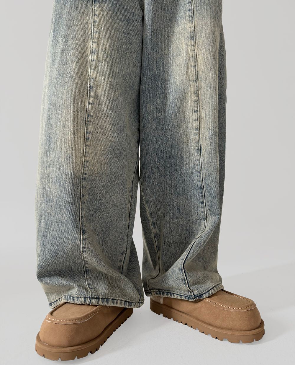 Pin Tuck Balloon Denim Pants
