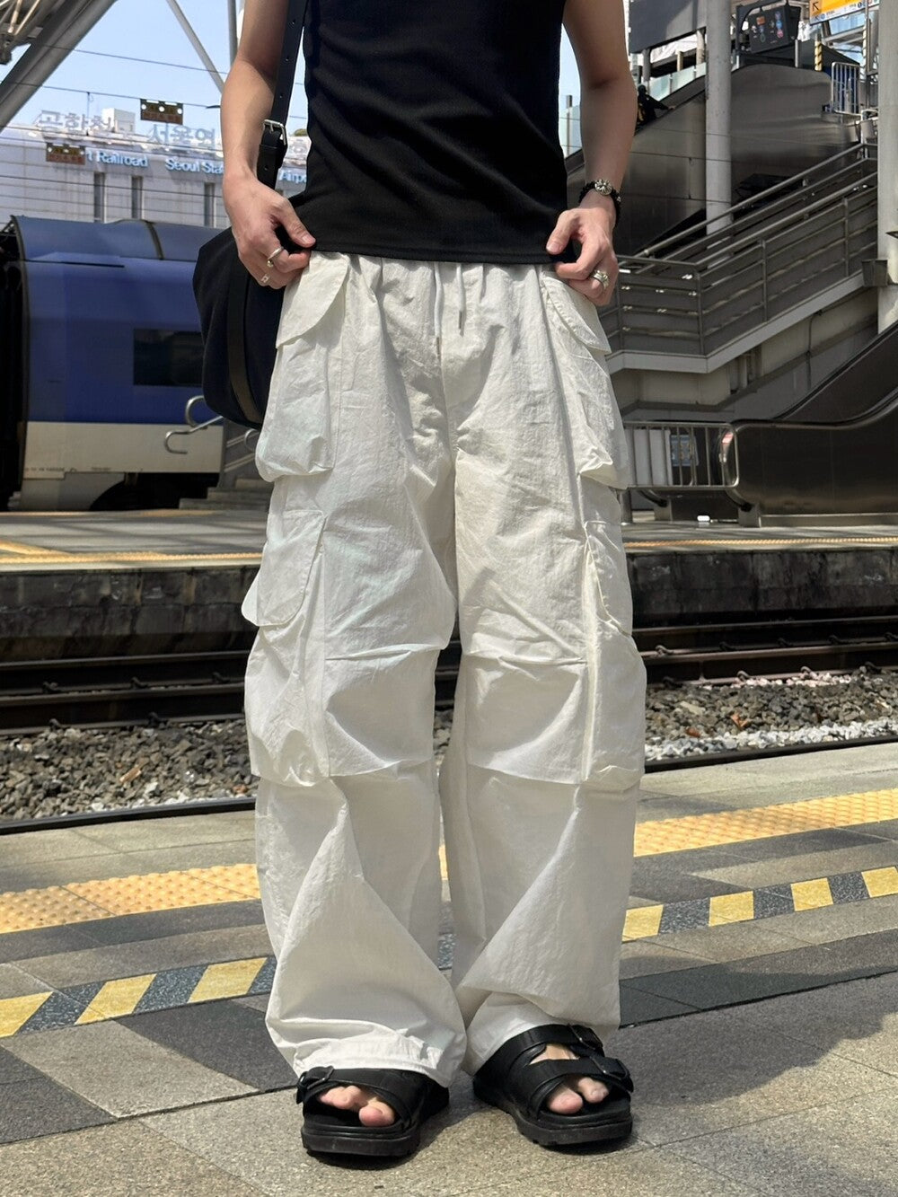 Kona Pigment Cargo Pants