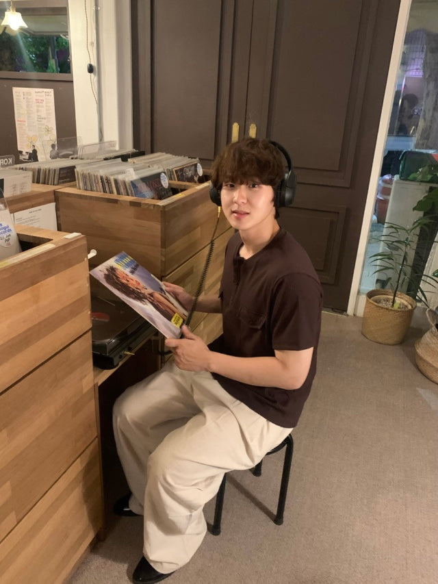 Parra Linen Tuck Pants