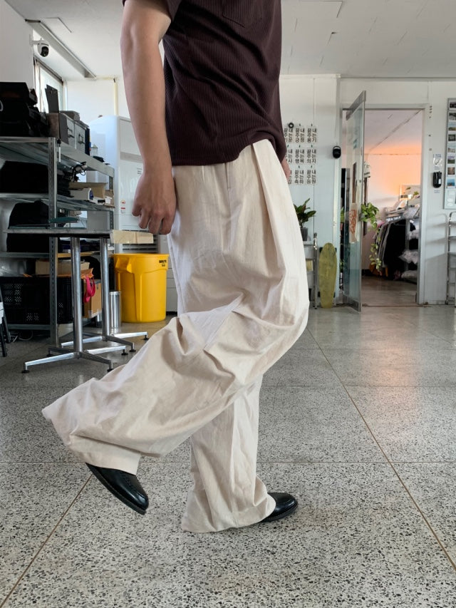 Parra Linen Tuck Pants