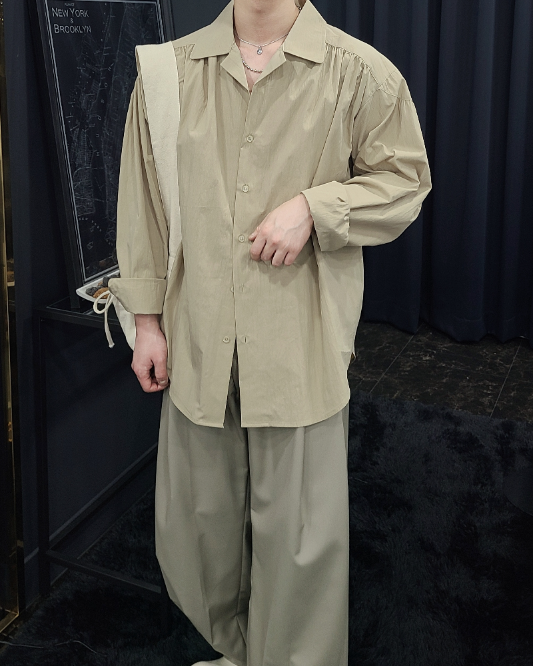 Lightweight Cotton Gathered Shirt