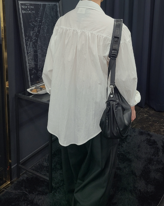 Lightweight Cotton Gathered Shirt