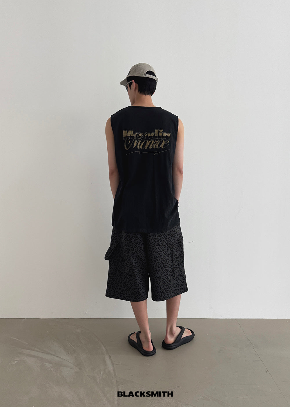 NUNU527 Smith World