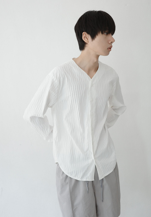 Ripple Texture V-Neck Shirt
