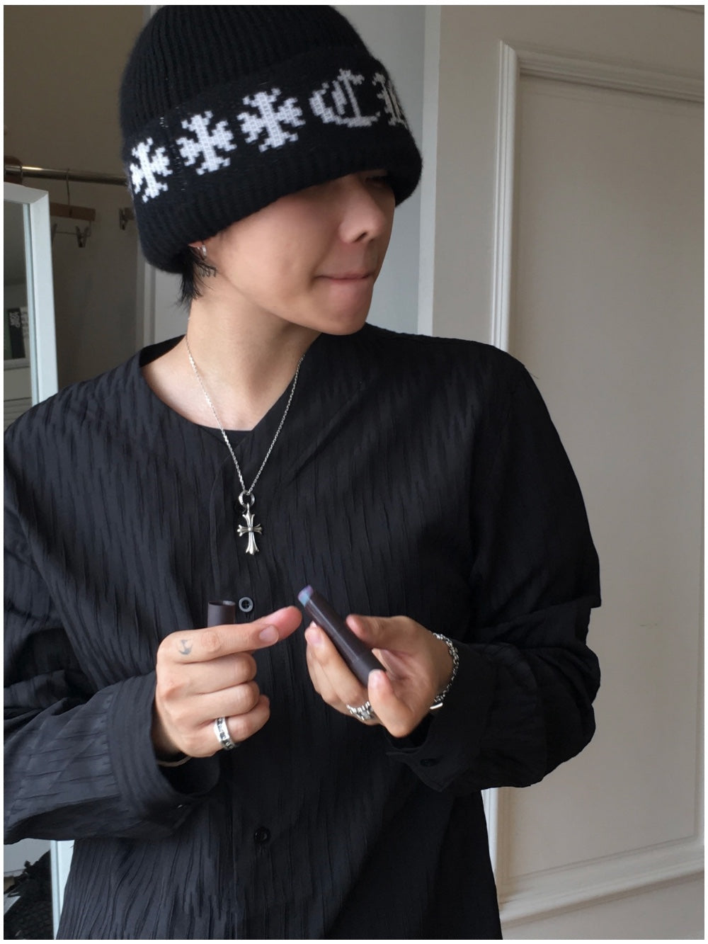 Ripple Texture V-Neck Shirt