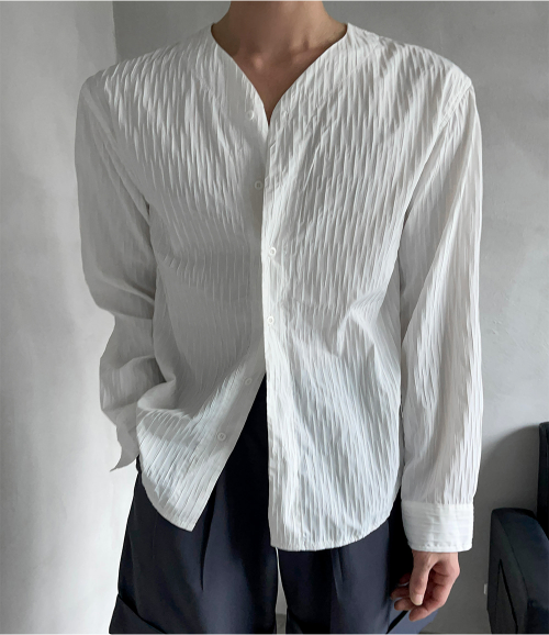 Ripple Texture V-Neck Shirt