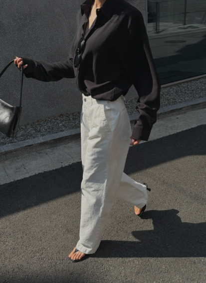 Minimal Fluid Shirt