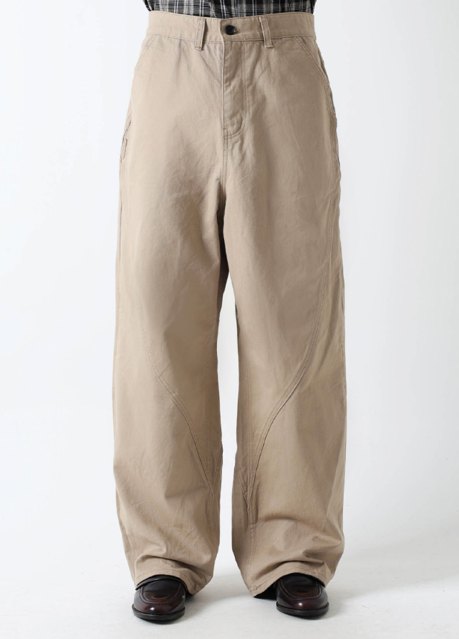 Near Curve Cut Cotton Pants