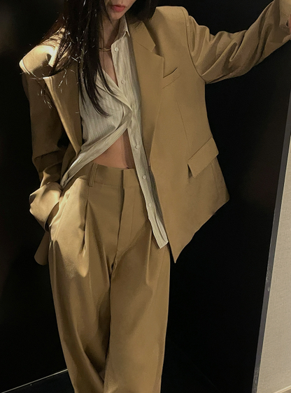 Aura Relaxed Tailored Set-up