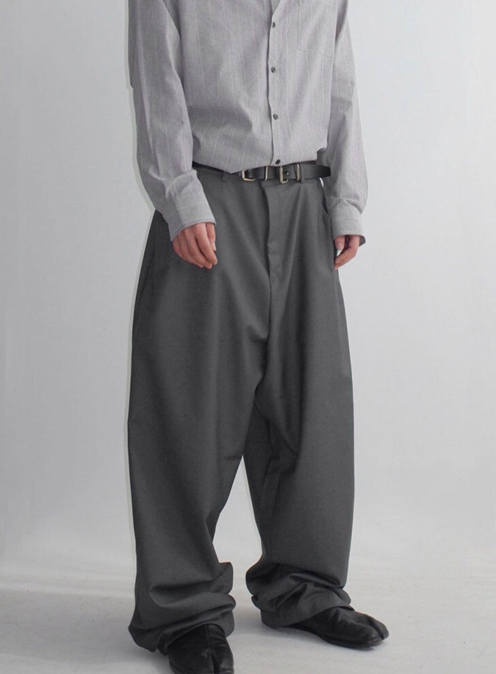 Soft Drape Pintuck Slacks