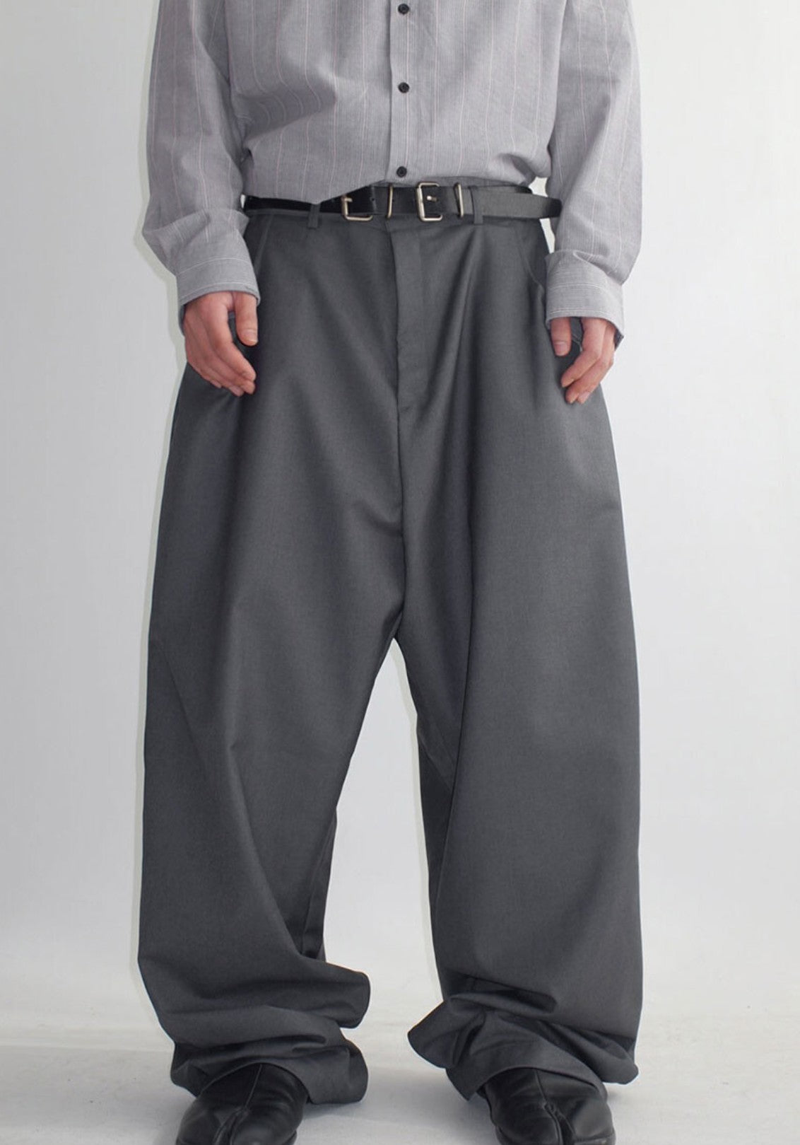 Soft Drape Pintuck Slacks