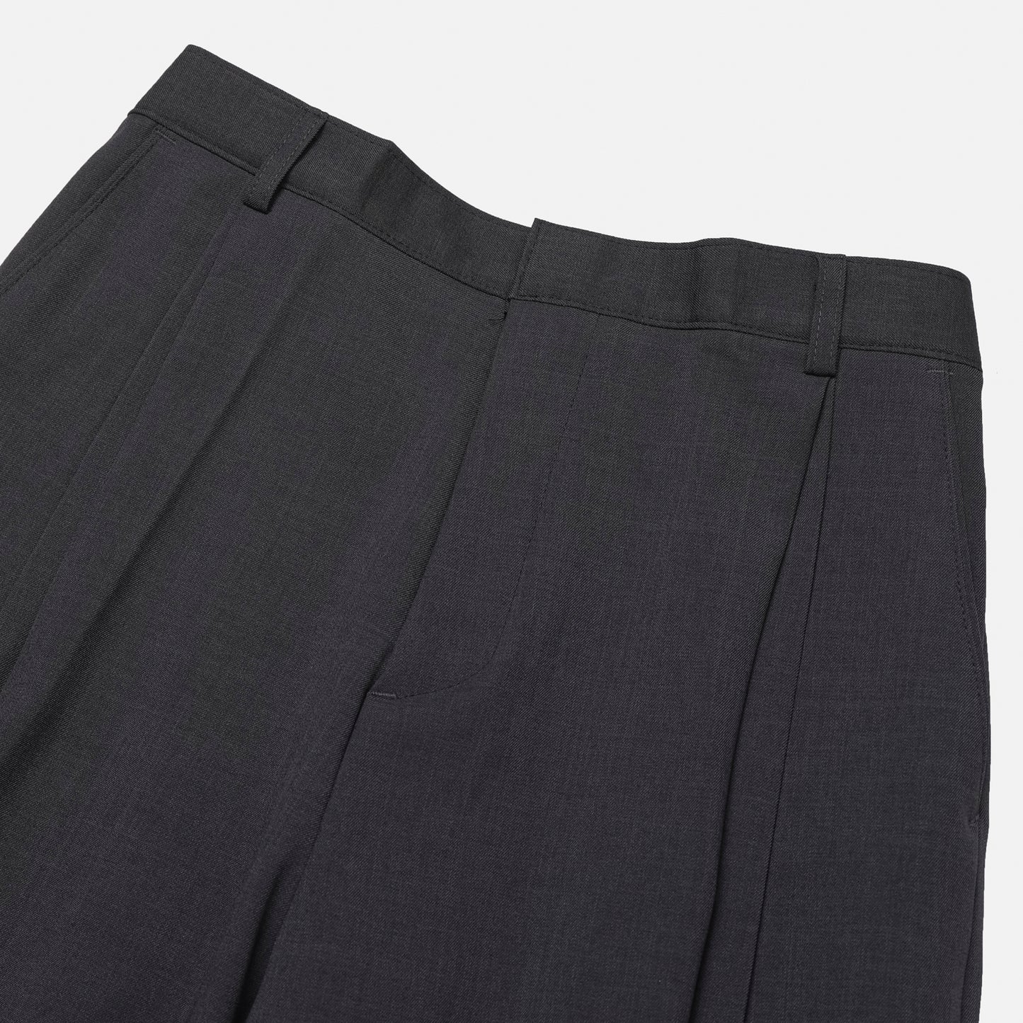 Minimal Drape Suit Setup