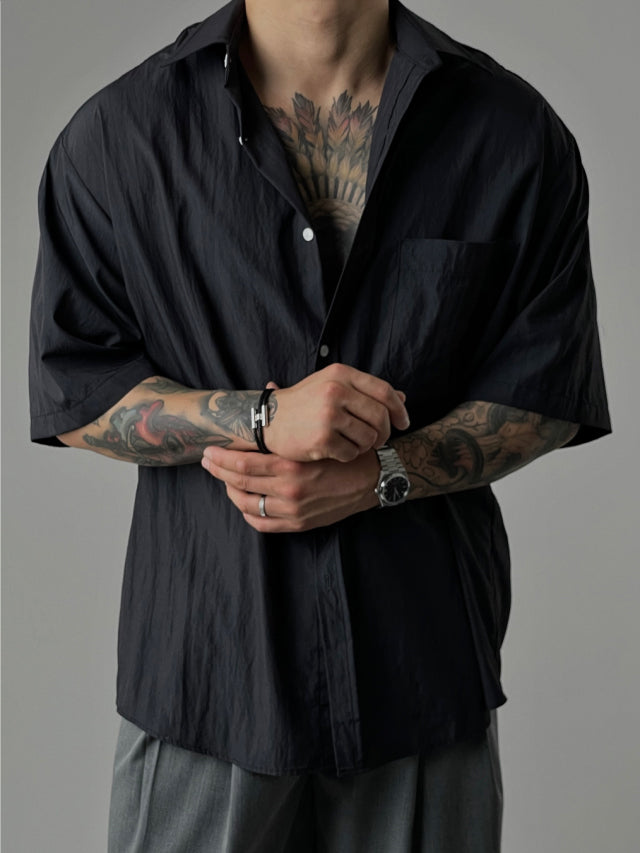 Airy Minimal Half Shirt