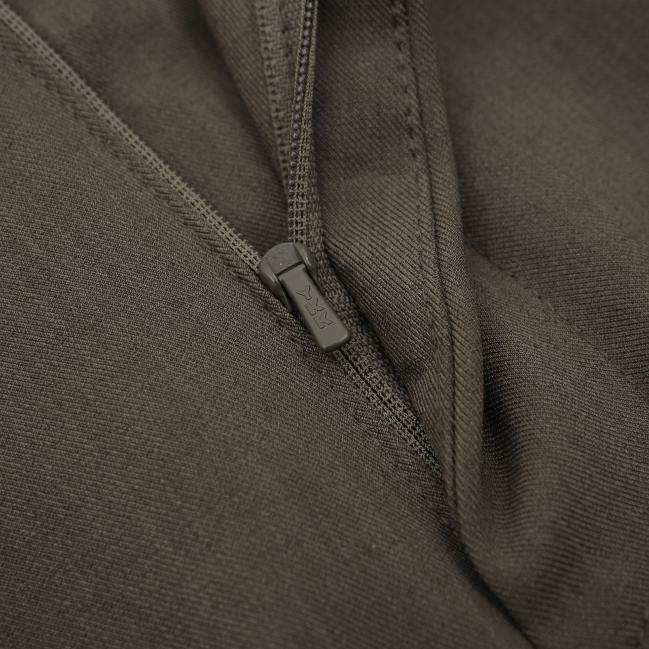 Vince Minimal Setup Suit