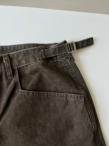 Adjust half pants
