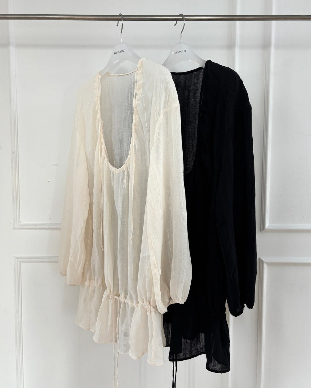 [A MA:DE 2026SS] Silhouette Blouse (2color)