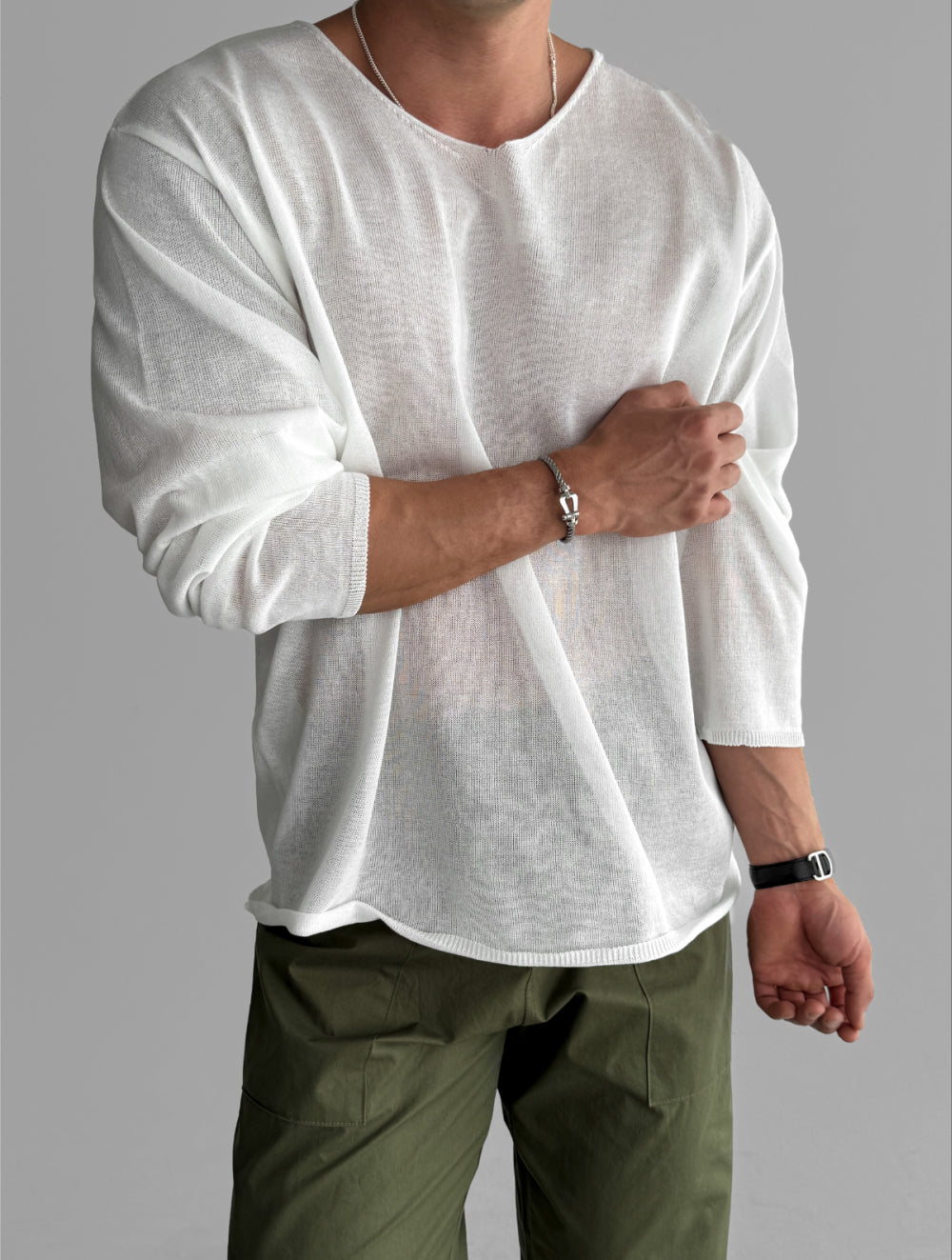 Slick V-Neck Linen Knit