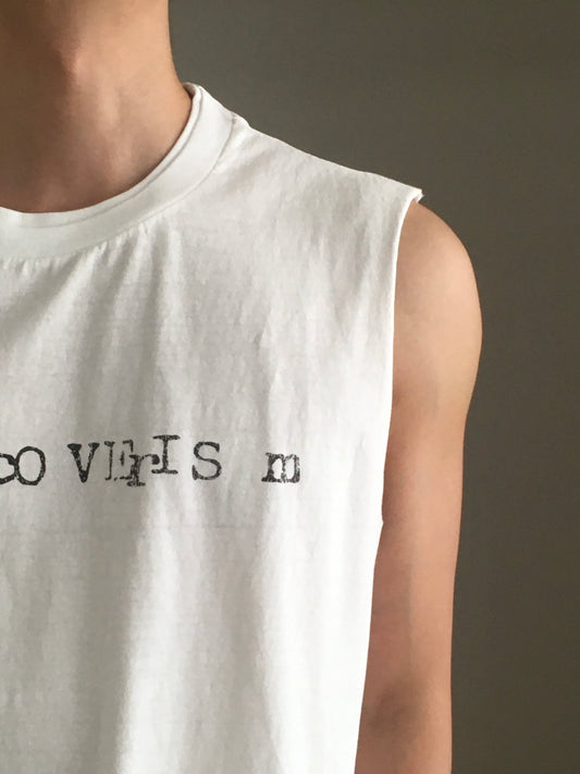 ダブルレイヤードスリーブレスTシャツ