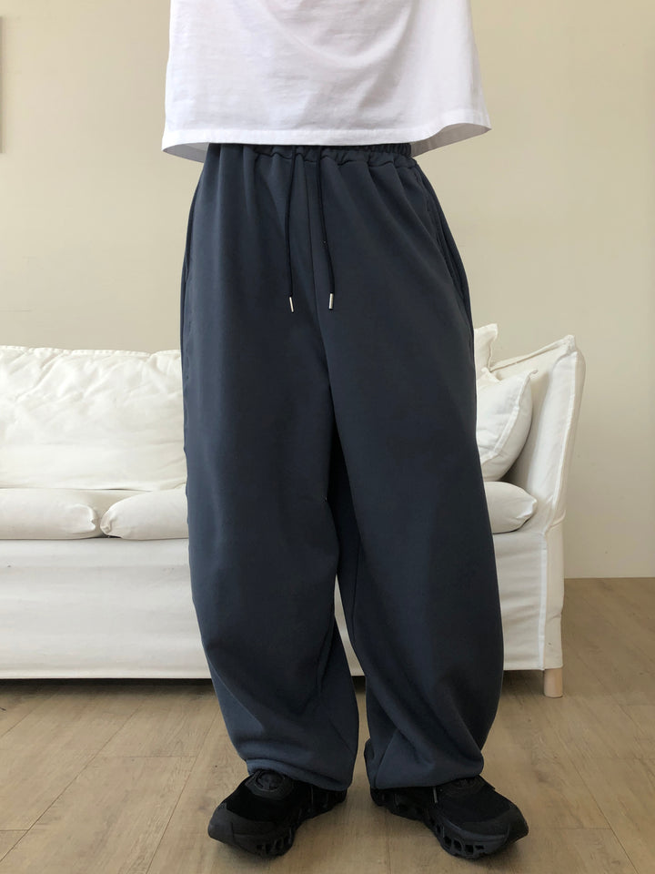 Chain Embroidery Wide Pants