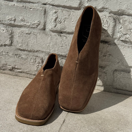 Suede Minimal Mule Loafer