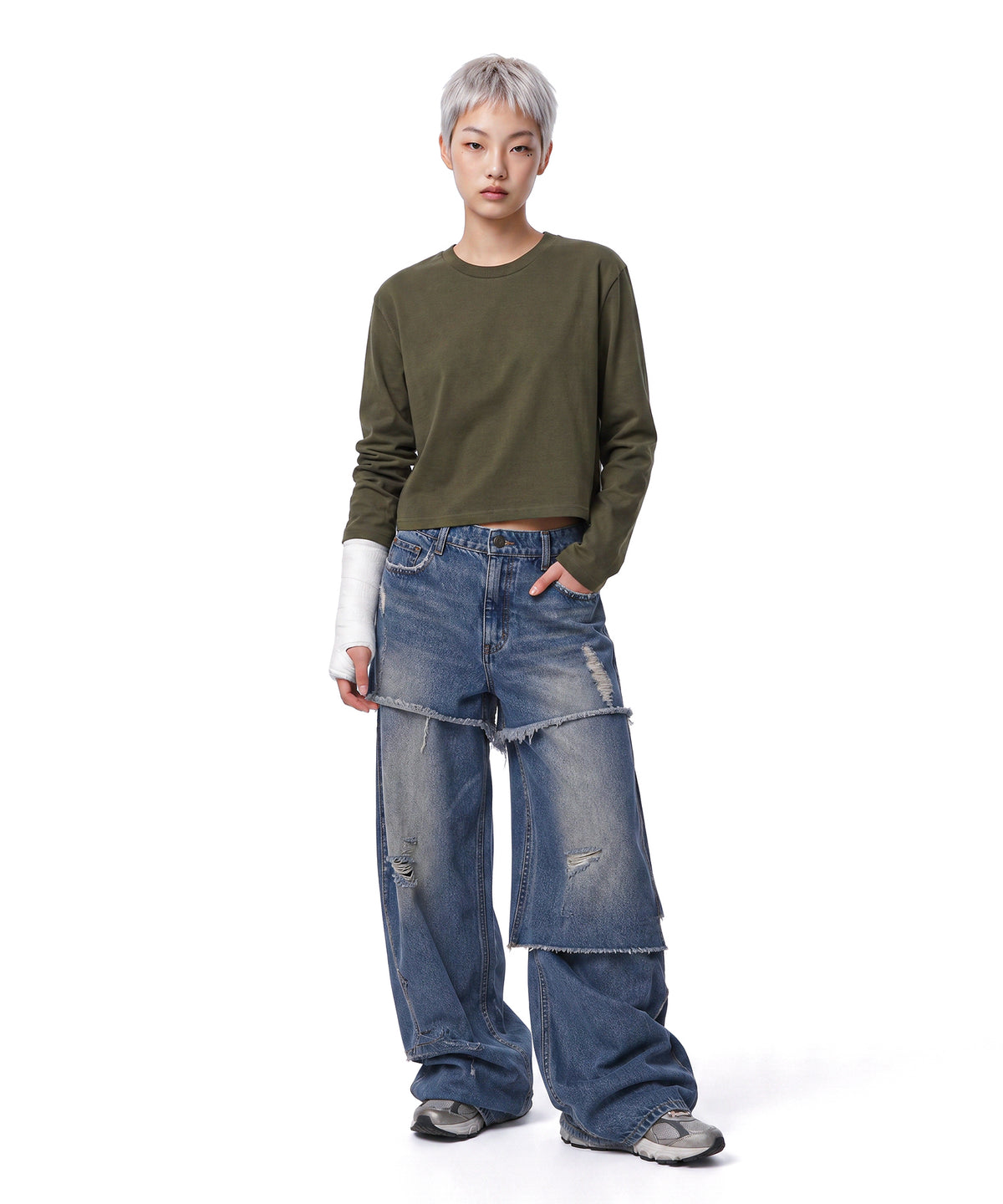【C Wear シーウエア】Oversized Crop Long Sleeve T-Shirt Khaki