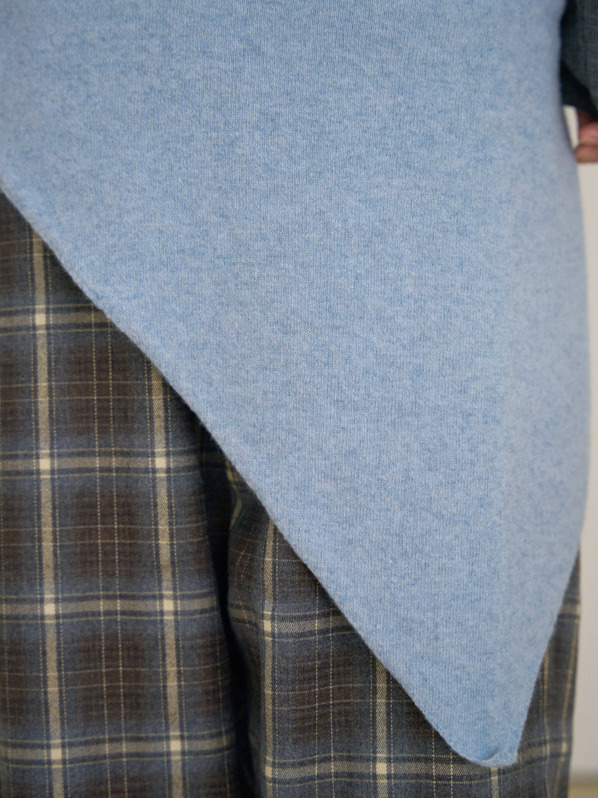 MARAN Triangle Scarf - Blue 商品画像16/21