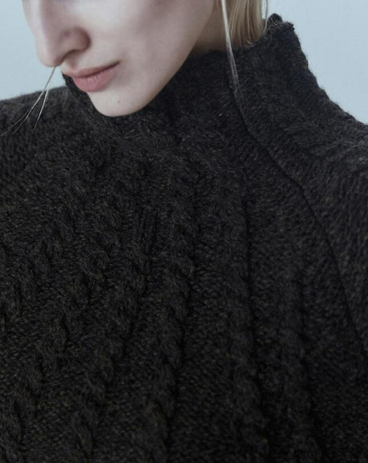 【MORE THAN YESTERDAY】Cable Turtleneck Knit