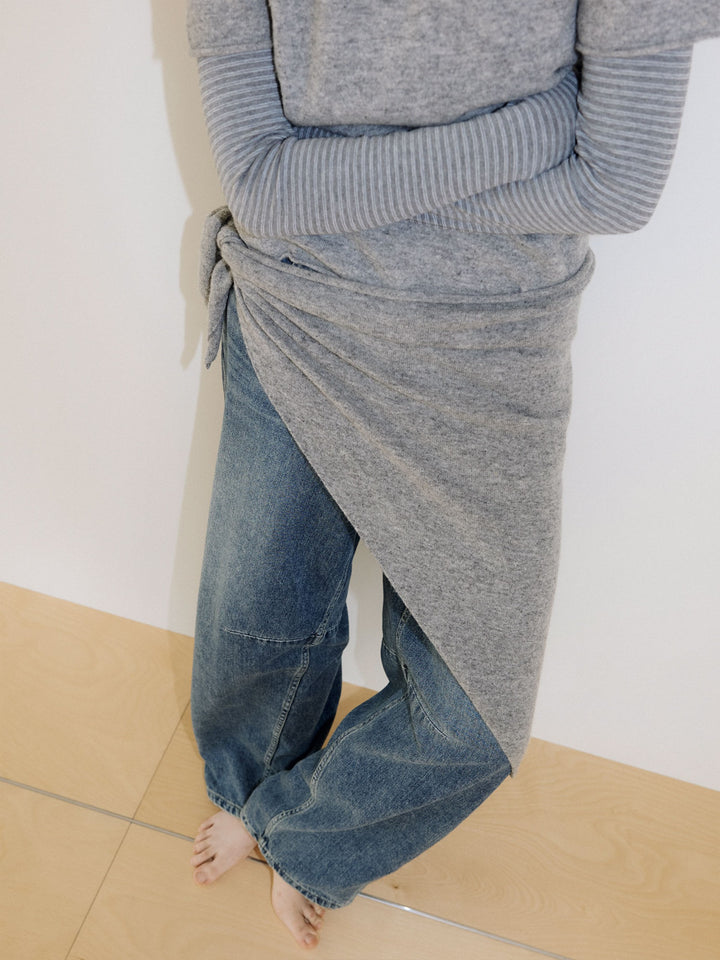 【MARAN】Triangle Scarf - Gray