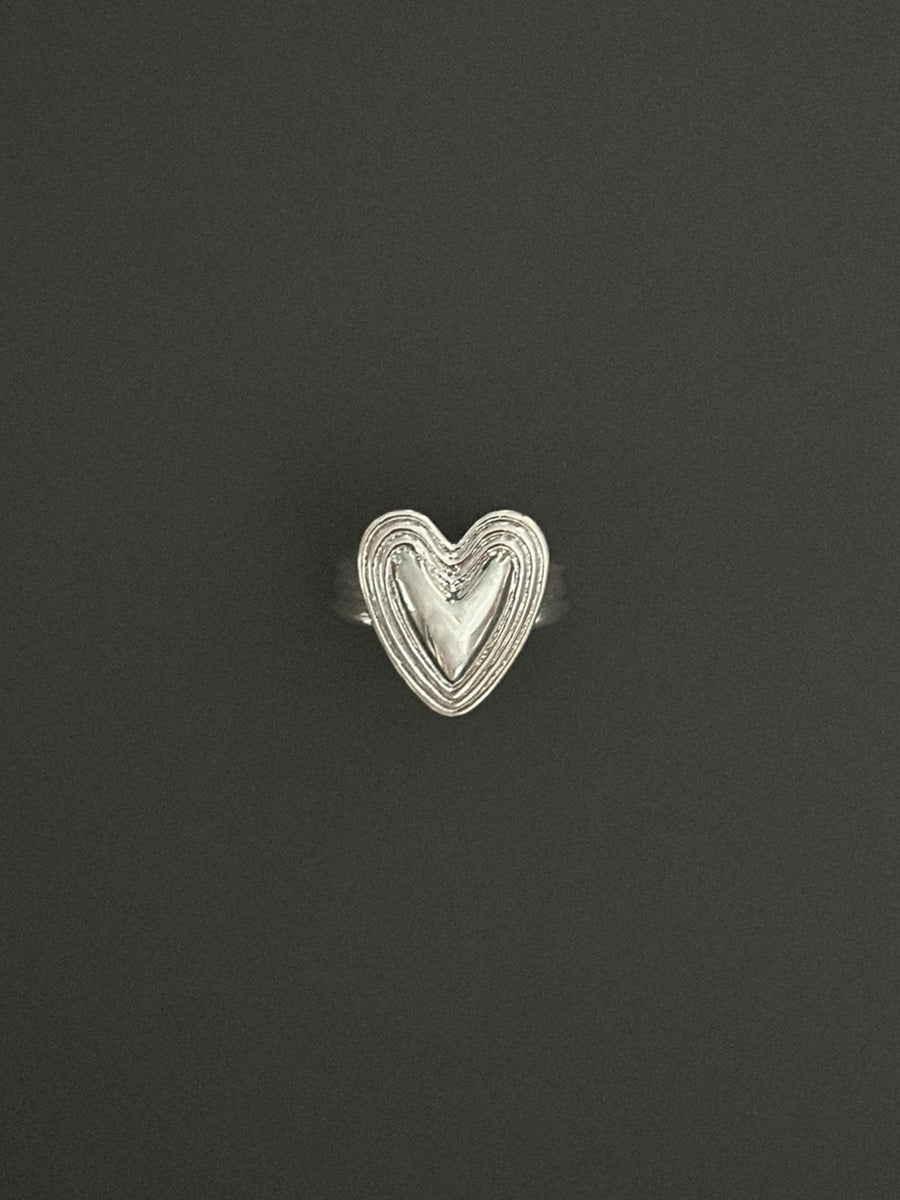 Nested heart ring