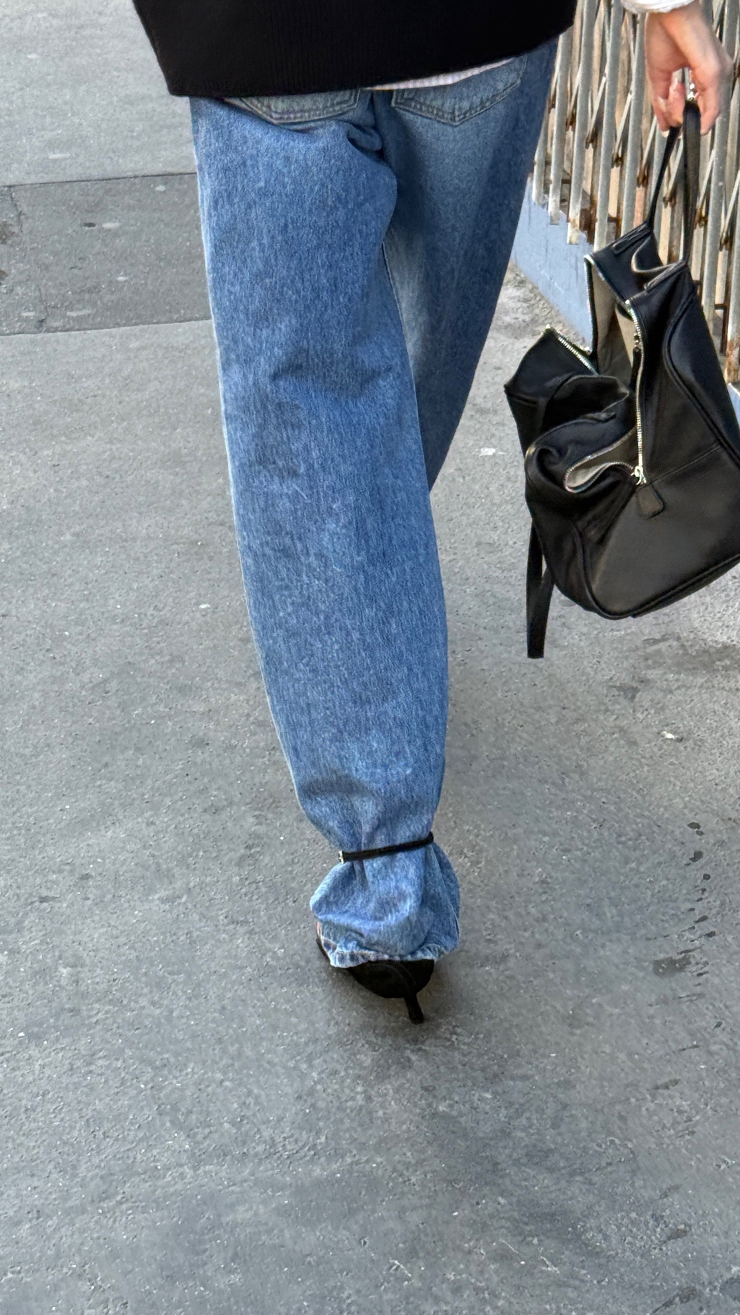 Hook Raw Denim
