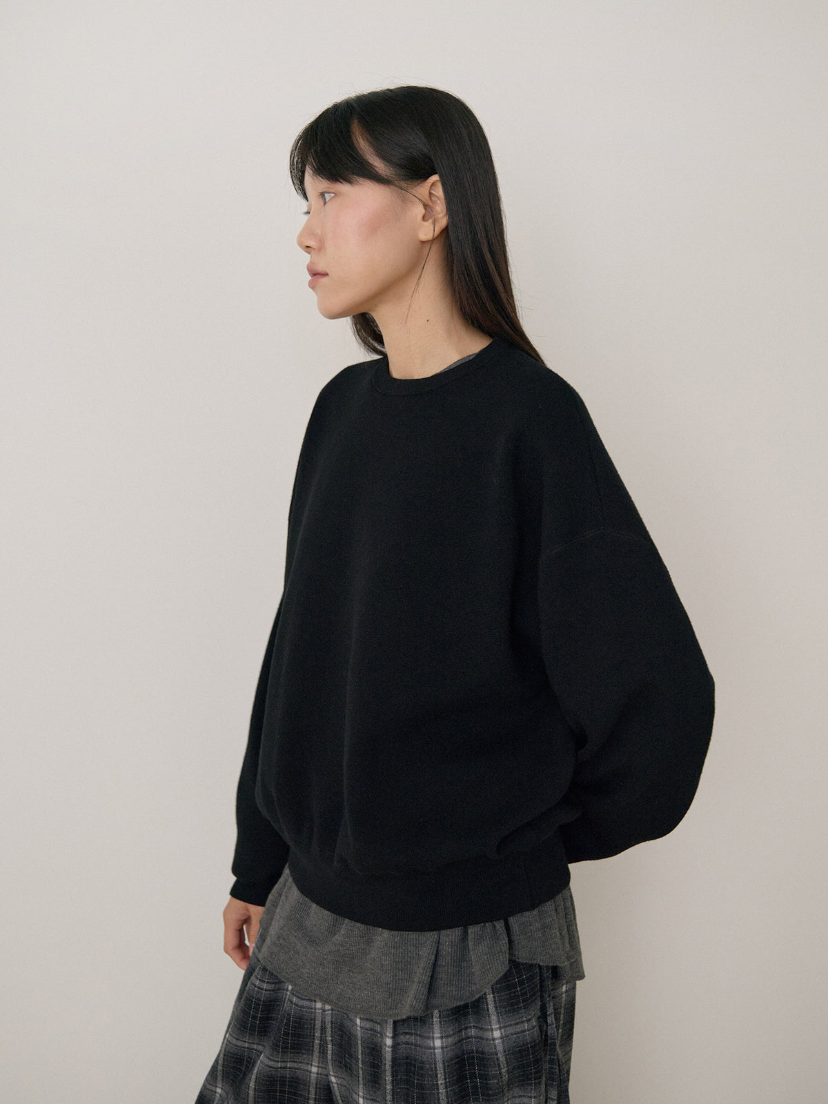 Ray Round Pullover - Black 3