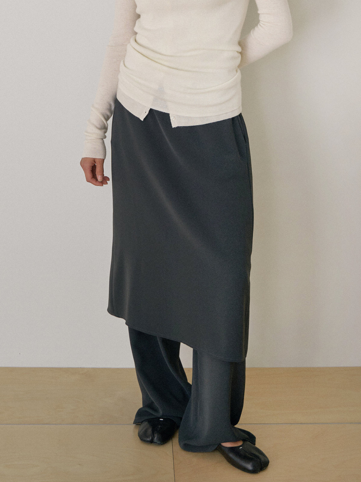 Skirt Overlay Pants - Charcoal 3