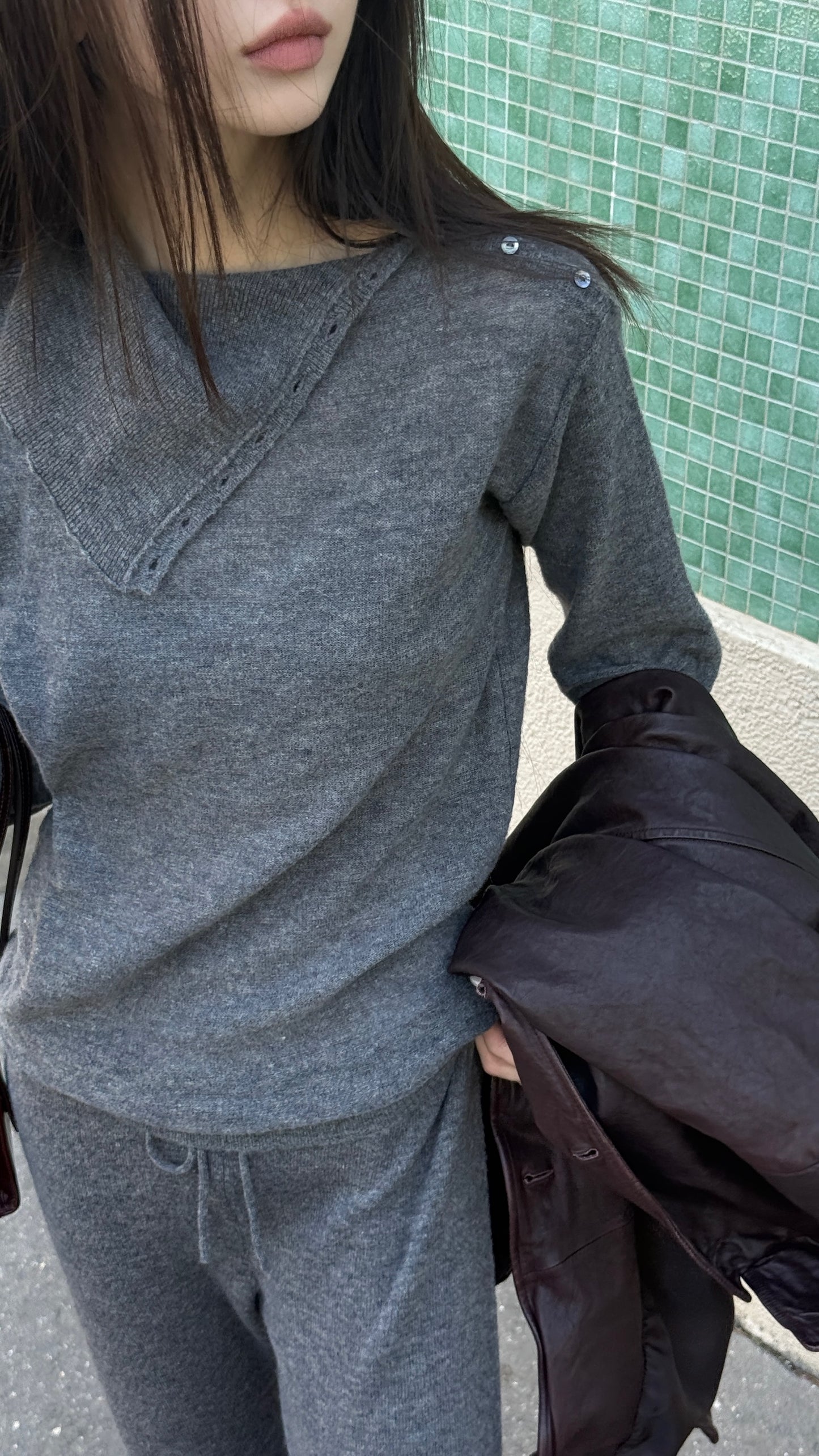 Open-neck Knit