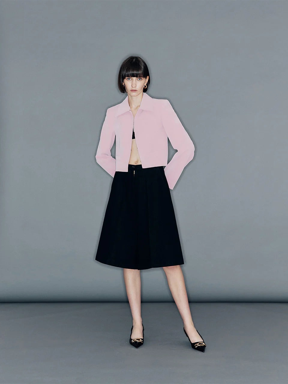 アクラブ ウールハーフパンツ 立体タックデザイン レディース コーデ