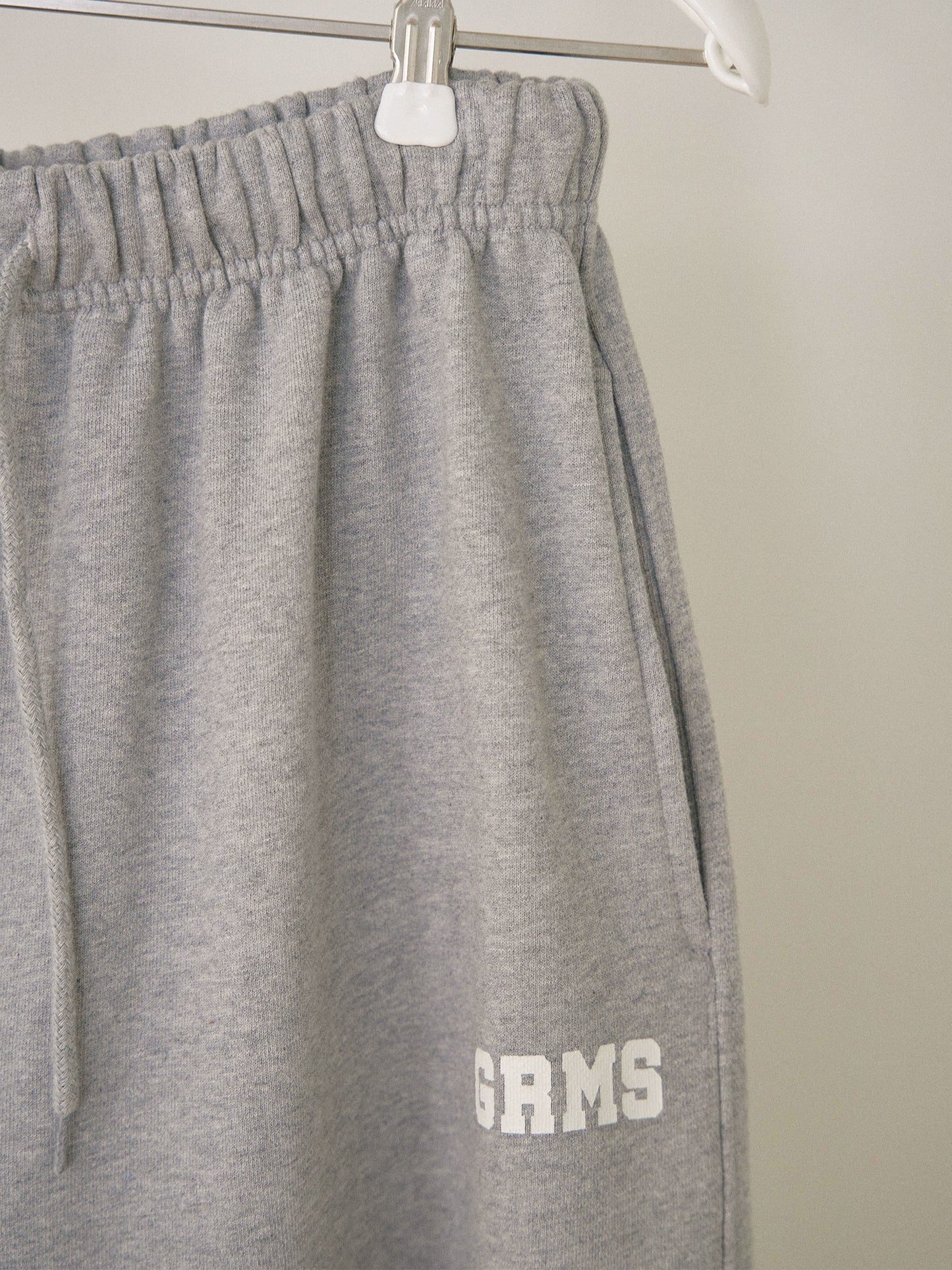 Cutoff Half Sweatpants - Gray