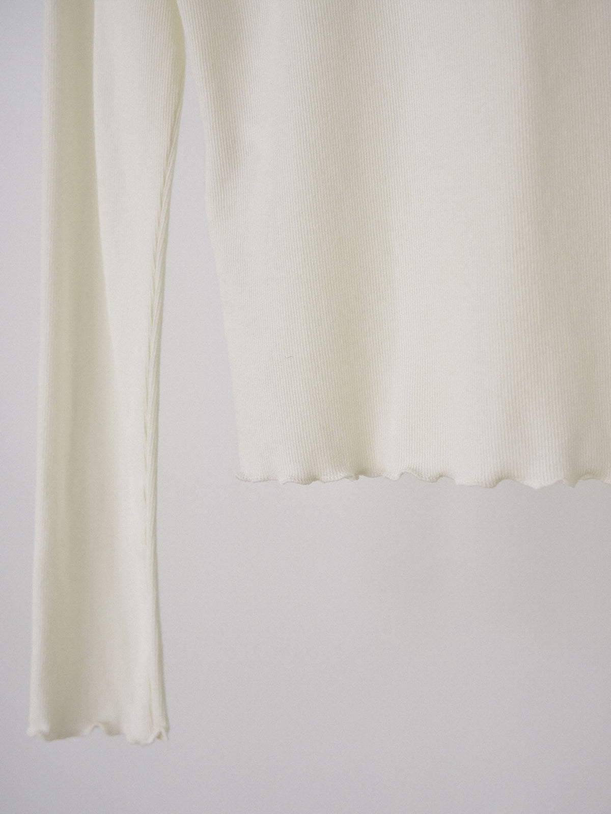 MARAN Wave V-neck Rib Cardigan - Cream 商品画像18/19