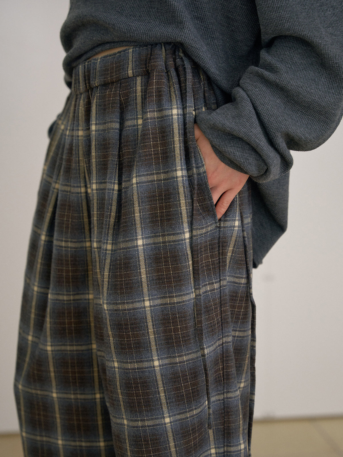 MARAN Side String Check Pants - Khaki 商品画像20/21