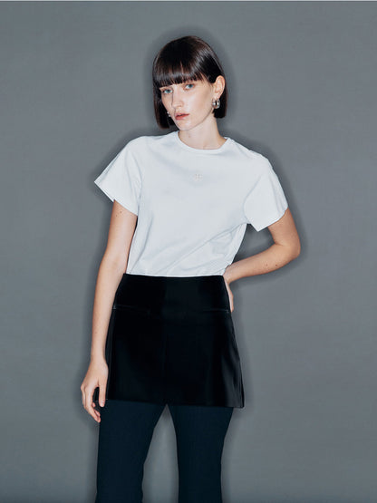 [ARIK.] ASCELLA Logo half sleeve t-shirt White Material notation is different ***