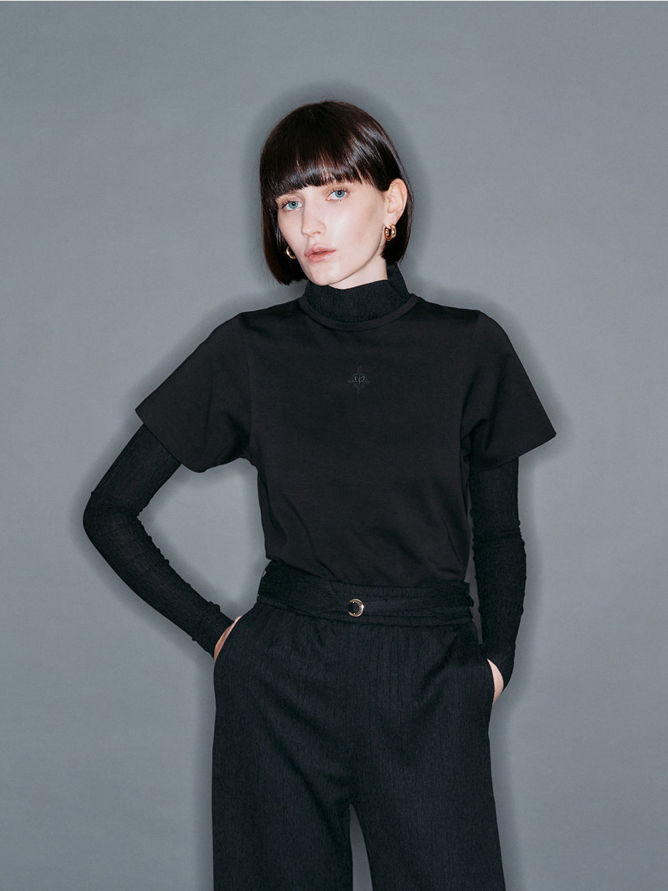 ARIK. ASCELLA Logo half sleeve t-shirt Black