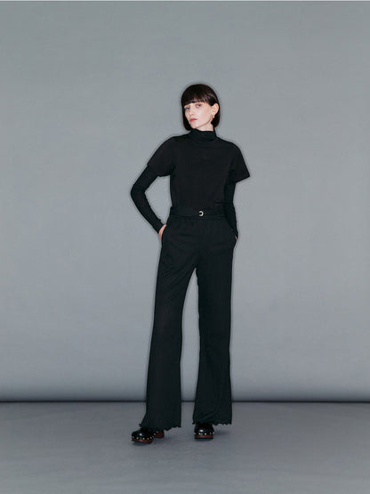 ARIK. ASCELLA Logo half sleeve t-shirt Black