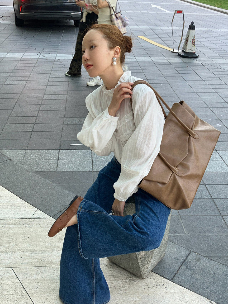 【A MA:DE】Oblique blouse